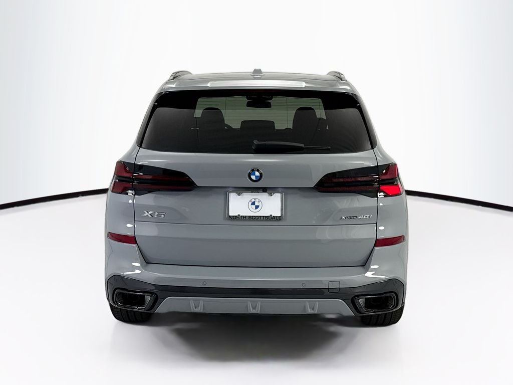 New 2026 Gray Metallic BMW xDrive40i image 6