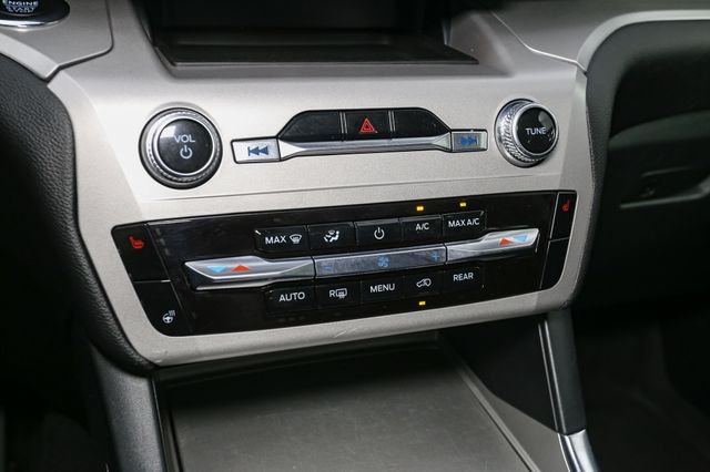 Used 2023 Blue Ford XLT image 30