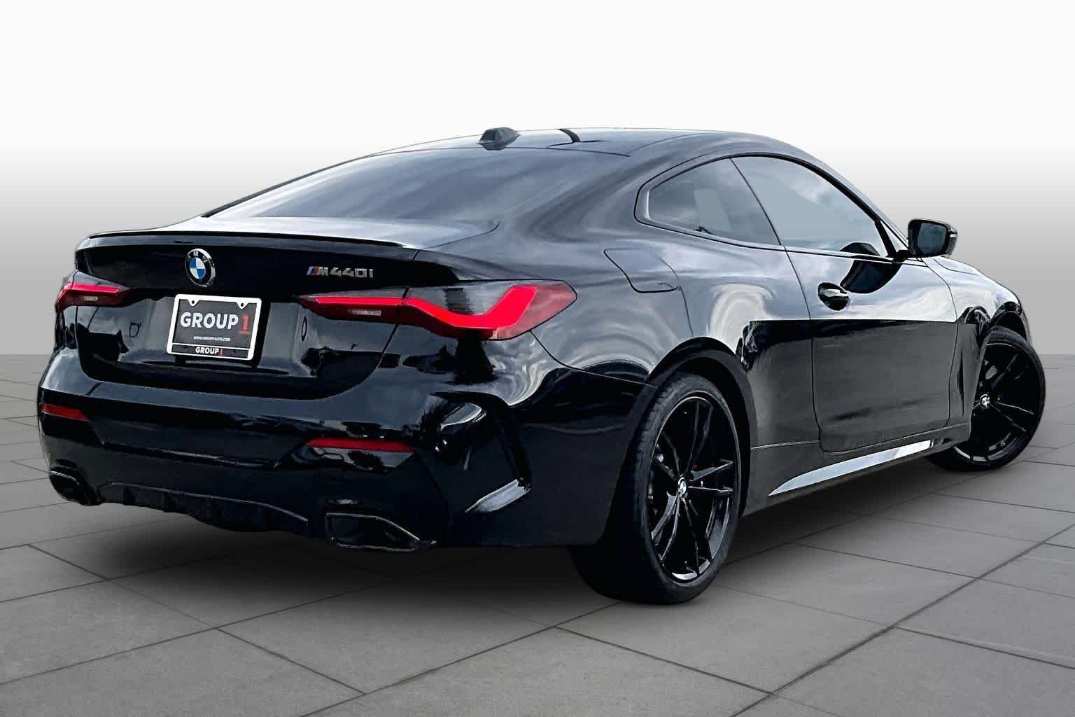 Used 2024 Black Sapphire Metallic BMW M440i image 13