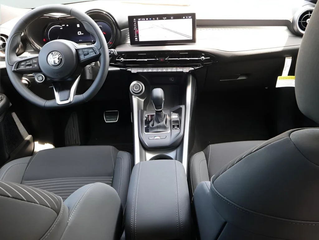 2025 Alfa Romeo Tonale Base - Photo 14