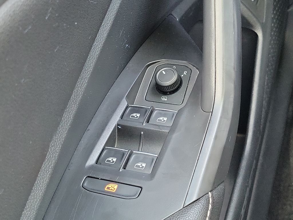 2022 Volkswagen Jetta SE - Photo 19