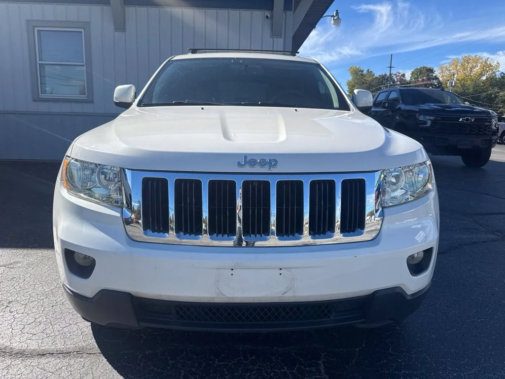 Used 2012 Jeep Grand Cherokee Laredo with VIN 1C4RJFAG1CC166131 for sale in Middlebury, IN
