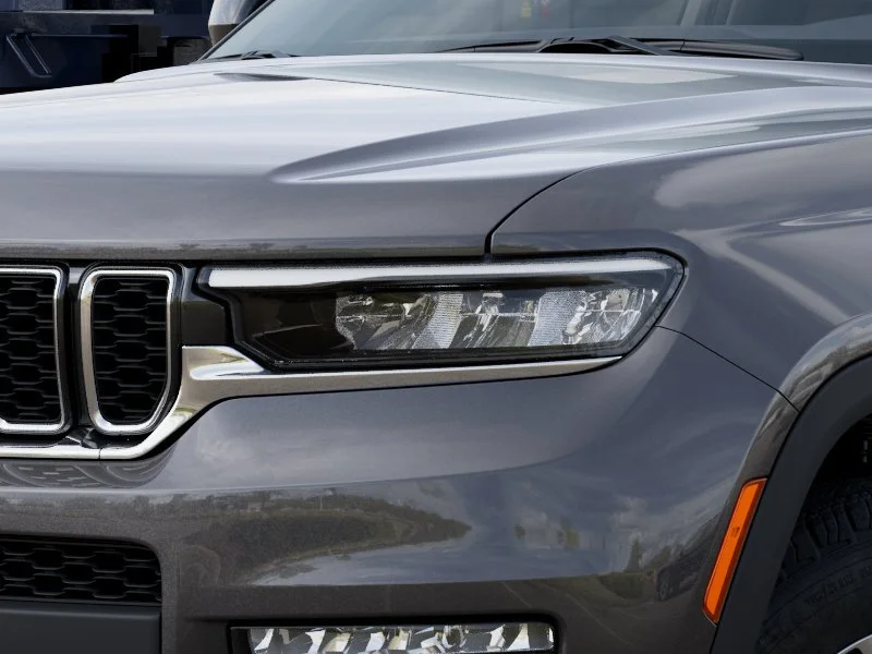 Used 2025 Gray Jeep Limited image 11