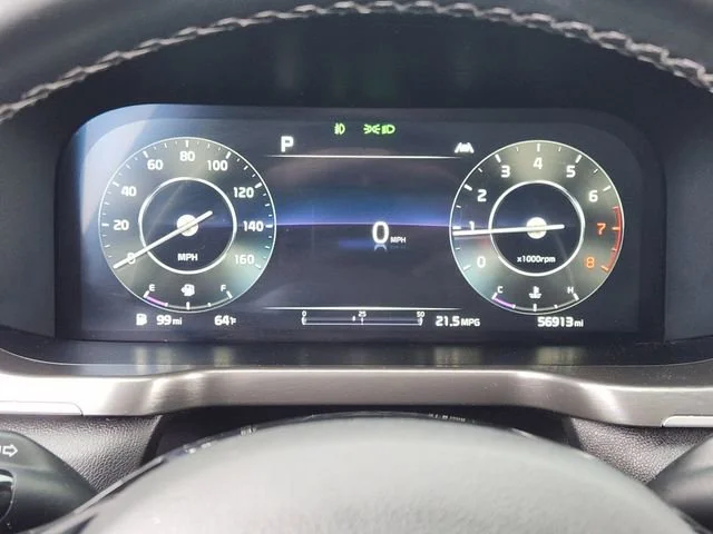 Used 2023  Kia SX image 16