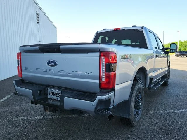 Used 2023 Silver Ford XL image 8