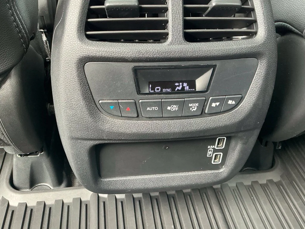 Used 2019  Honda EX-L image 28