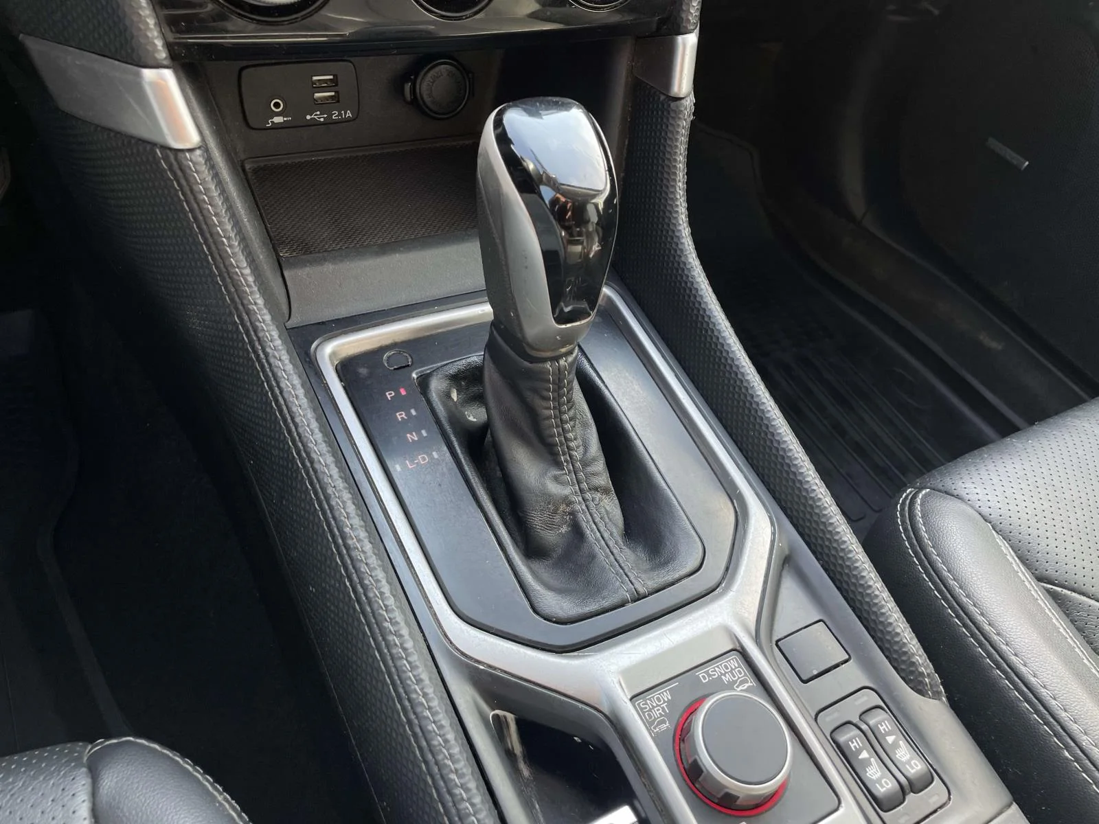 Used 2020 Ice Silver Metallic Subaru Limited image 22