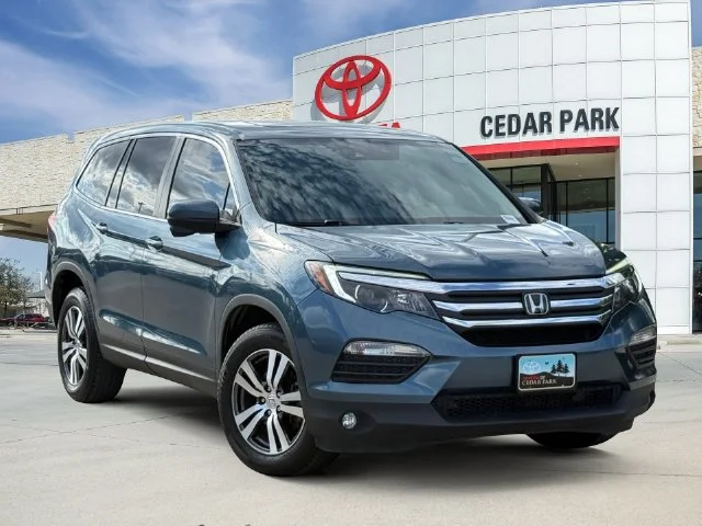 Used 2017 Modern Steel Metallic Honda EX-L image 1