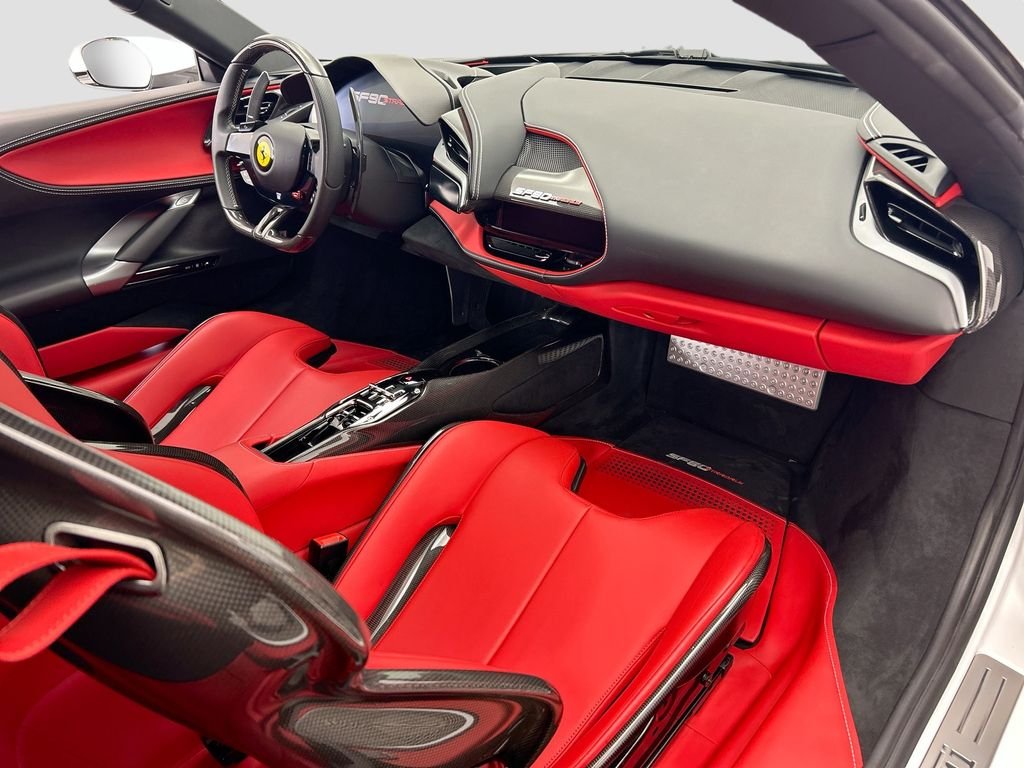 Used 2023 Bianco Avus Ferrari  image 16
