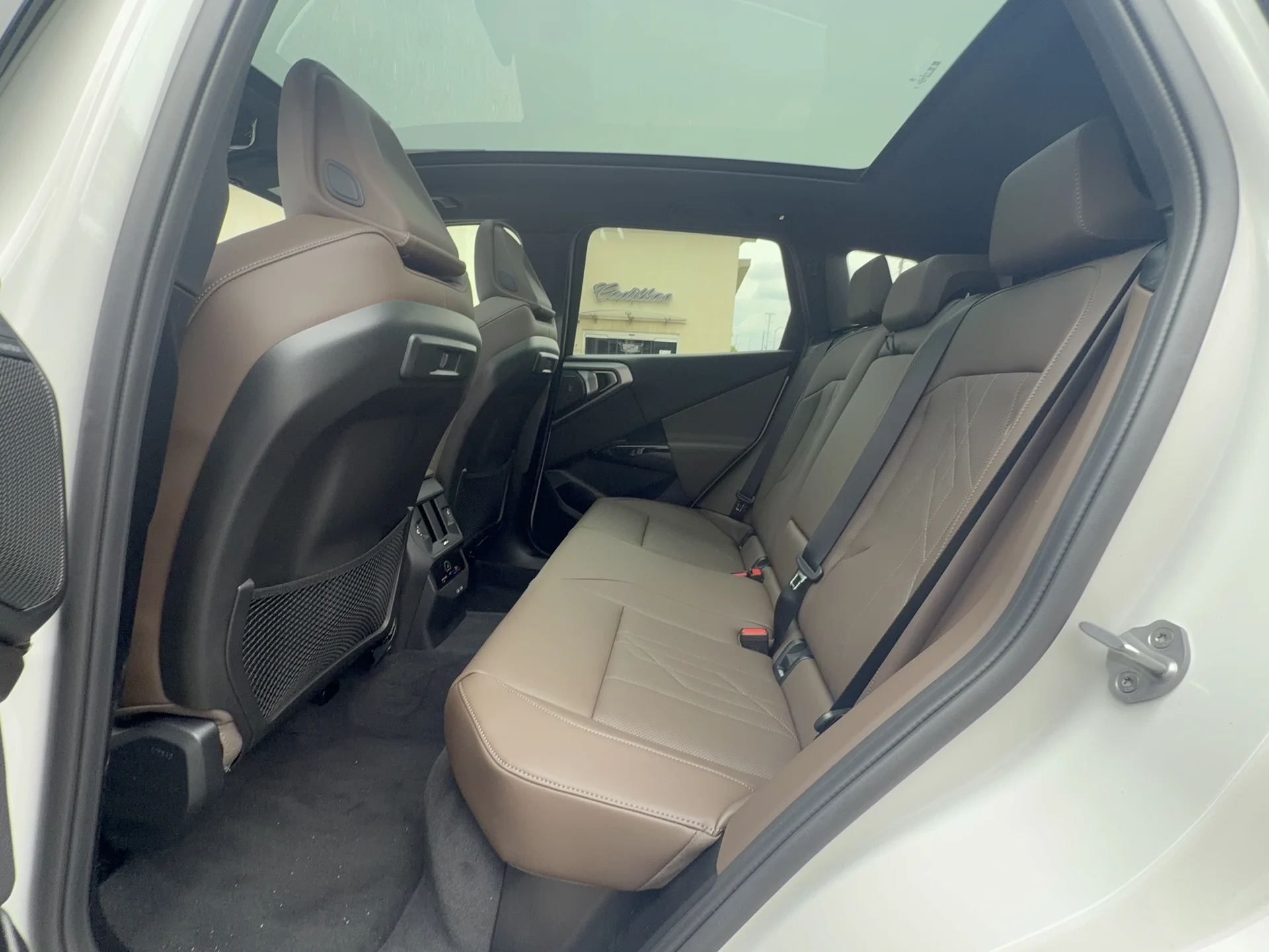 New 2026 Mineral White Metallic BMW 30 xDrive image 25