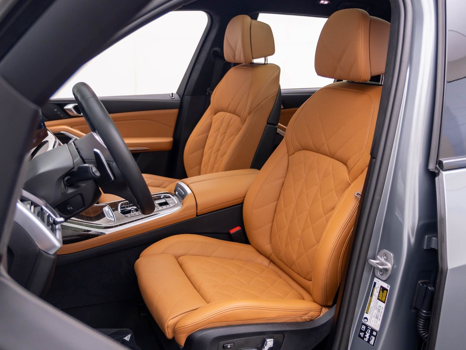 Certified Used 2026 Skyscraper Grey Metallic BMW xDrive40i image 17