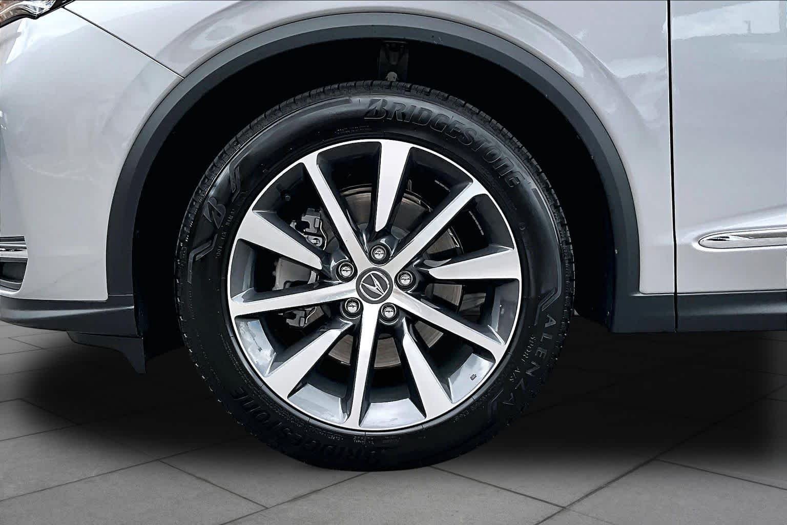 Used 2026 Solar Silver Metallic Acura w/Technology Package image 11