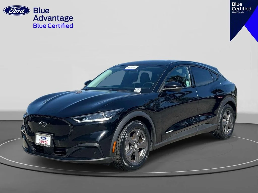 2023 Ford Mustang-Mach-e Select's photo