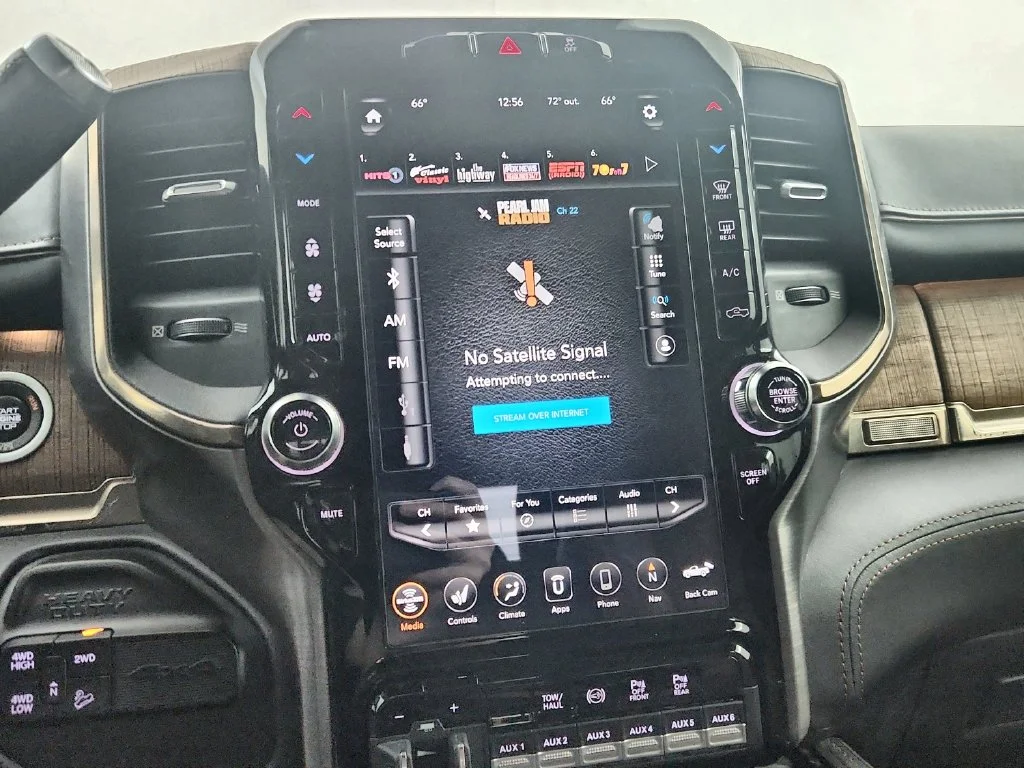 Used 2019 Black Ram Laramie Longhorn image 17