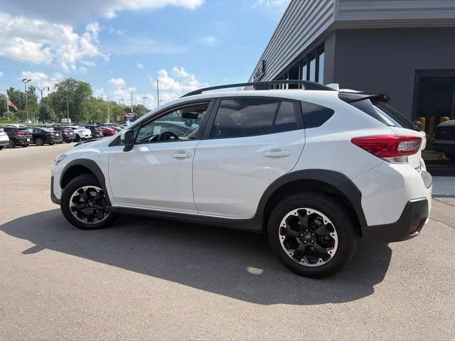 Used 2021 Crystal White Pearl Subaru Premium image 8
