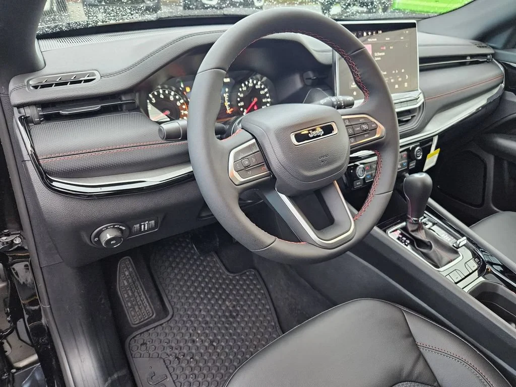 2026 Jeep Compass Trailhawk - Photo 13