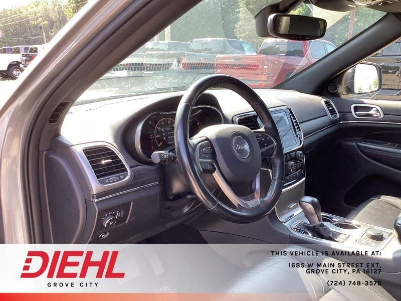 Used 2020 Silver Jeep Limited image 21