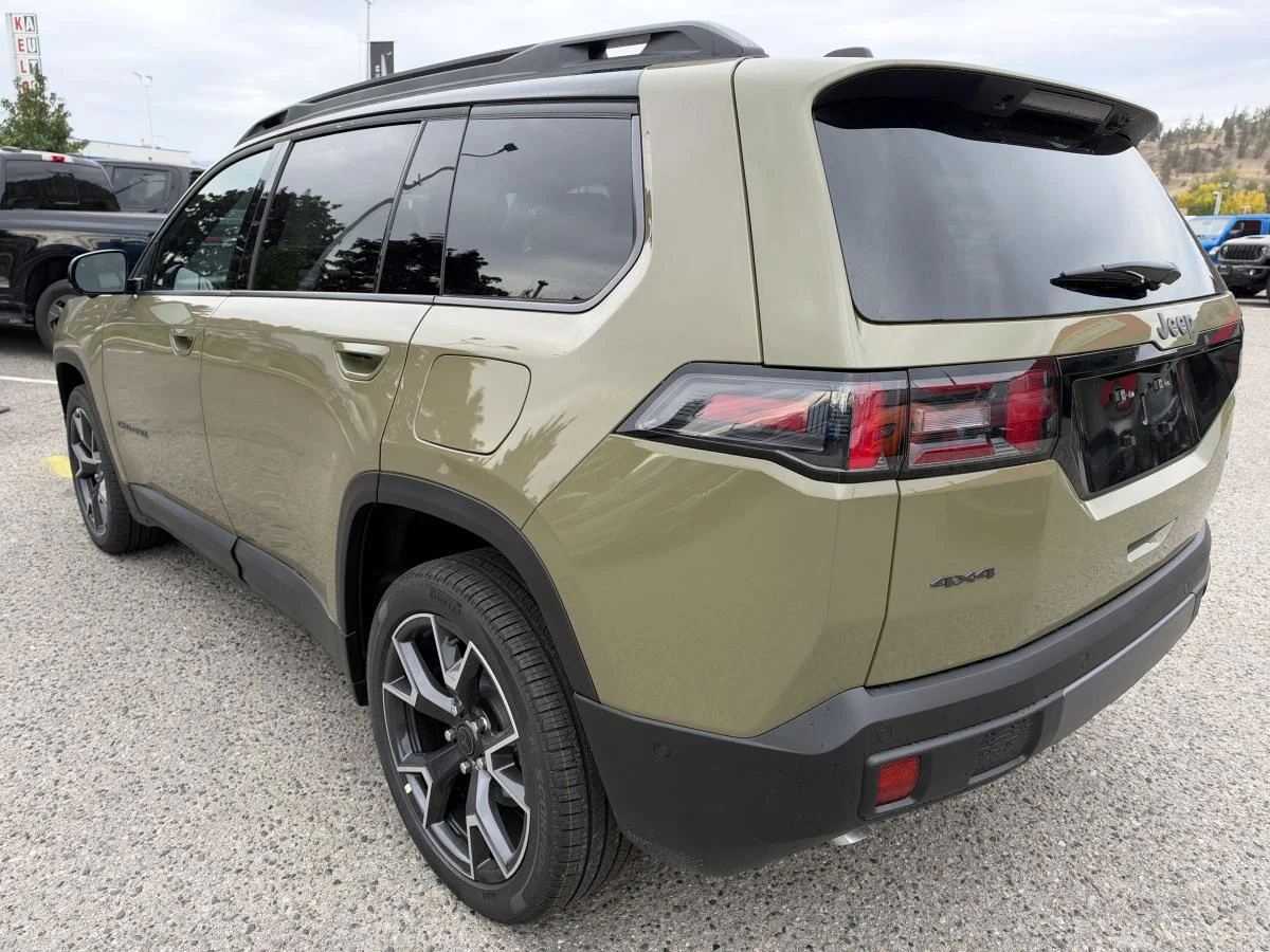 New 2026 41 (pj5) Jeep Overland image 4