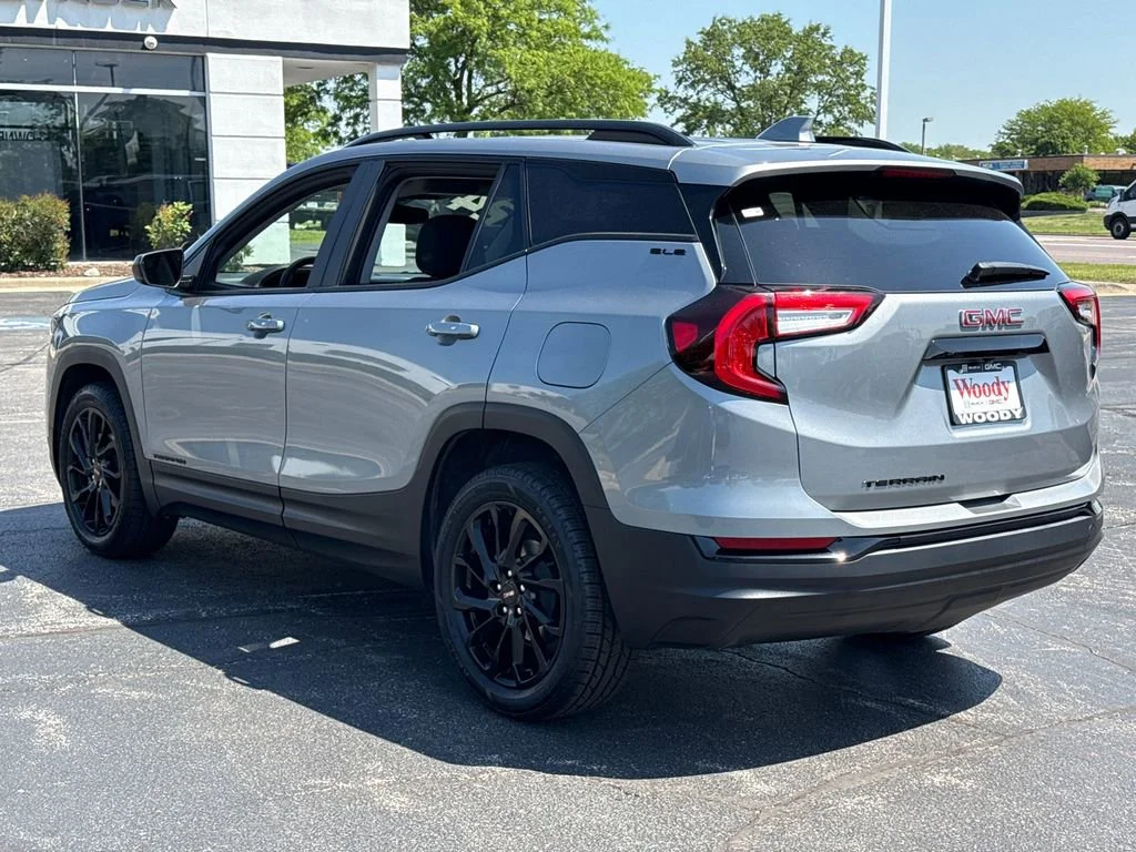 2024 GMC Terrain SLE - Photo 8