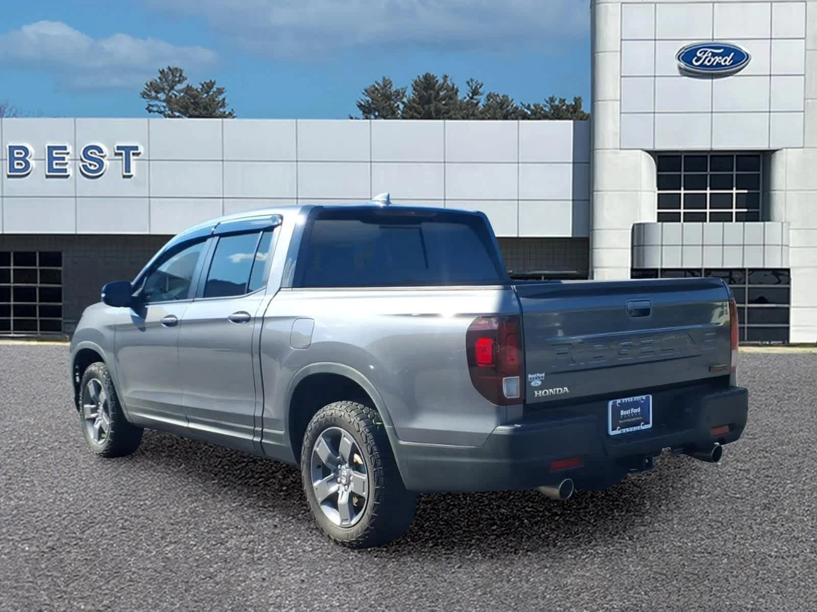 Used 2025 Modern Steel Metallic Honda TrailSport image 4