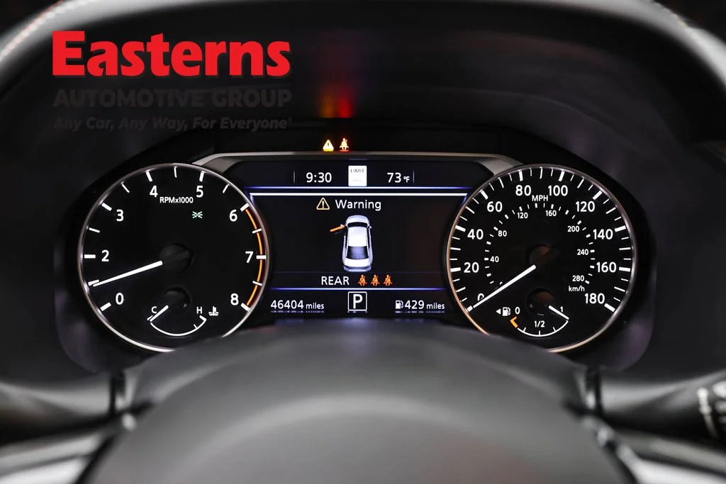 Used 2023 Gray Nissan 2.0 SR image 18