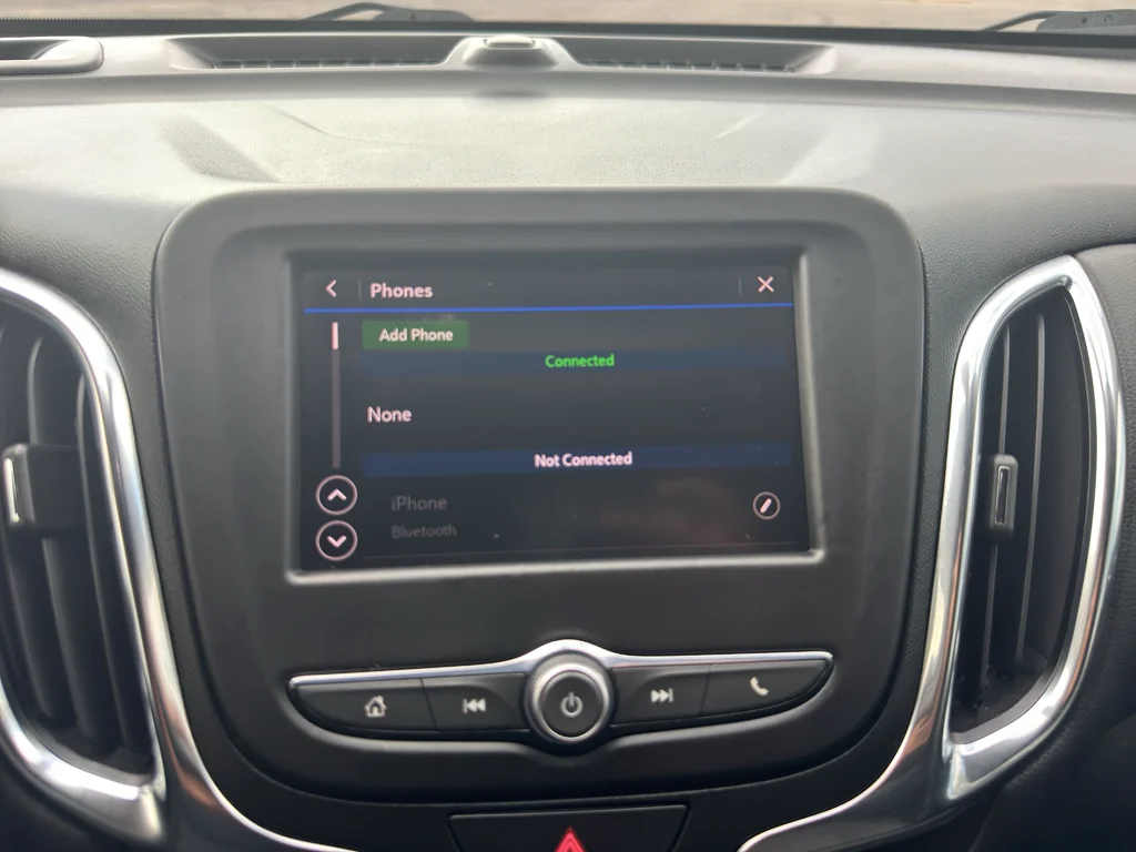 Used 2021 Summit White Chevrolet LT image 36