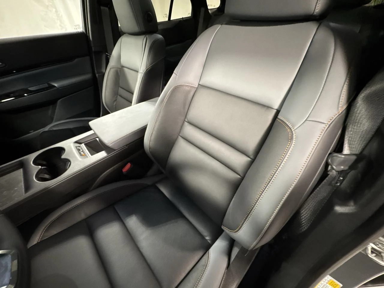 New 2026 Mercury Silver Metallic Honda Touring image 18