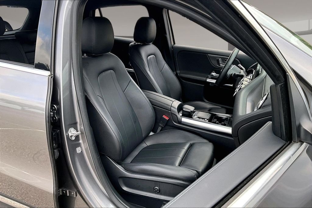 Used 2021 Gray Mercedes-Benz GLA 250 image 7
