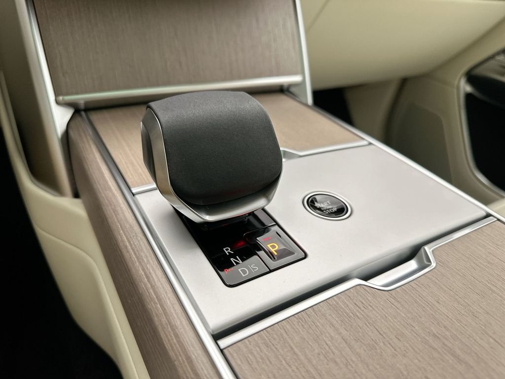 New 2026 Charente Grey Land Rover SE image 12