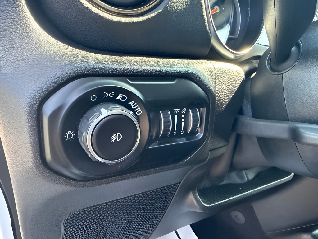 Used 2021 White Jeep Unlimited Sahara High Altitude image 15