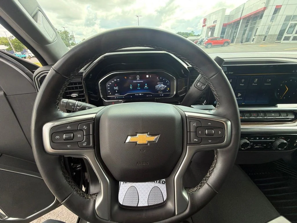Used 2023 Black Chevrolet LT image 34