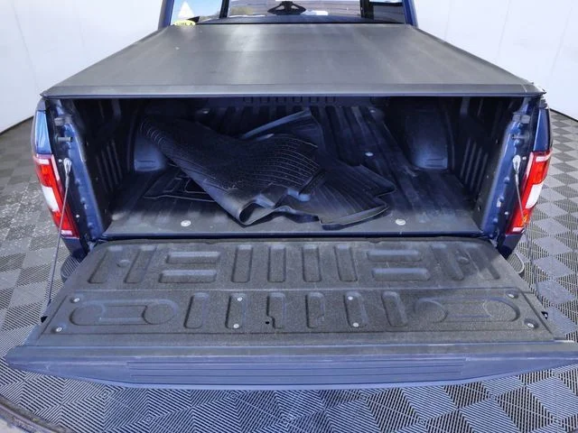 Used 2019 Blue Ford XLT image 11