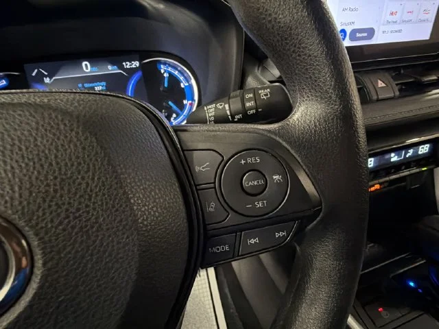 Certified Used 2025 Silver Toyota XLE image 39
