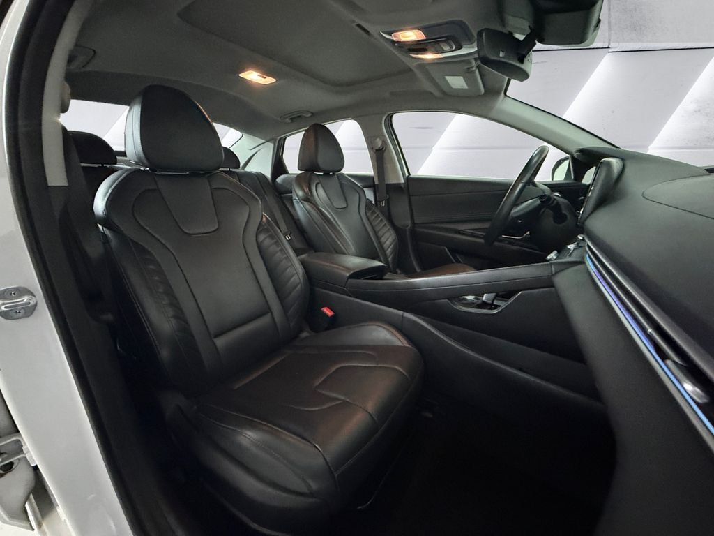 Used 2024 White Hyundai Limited image 14
