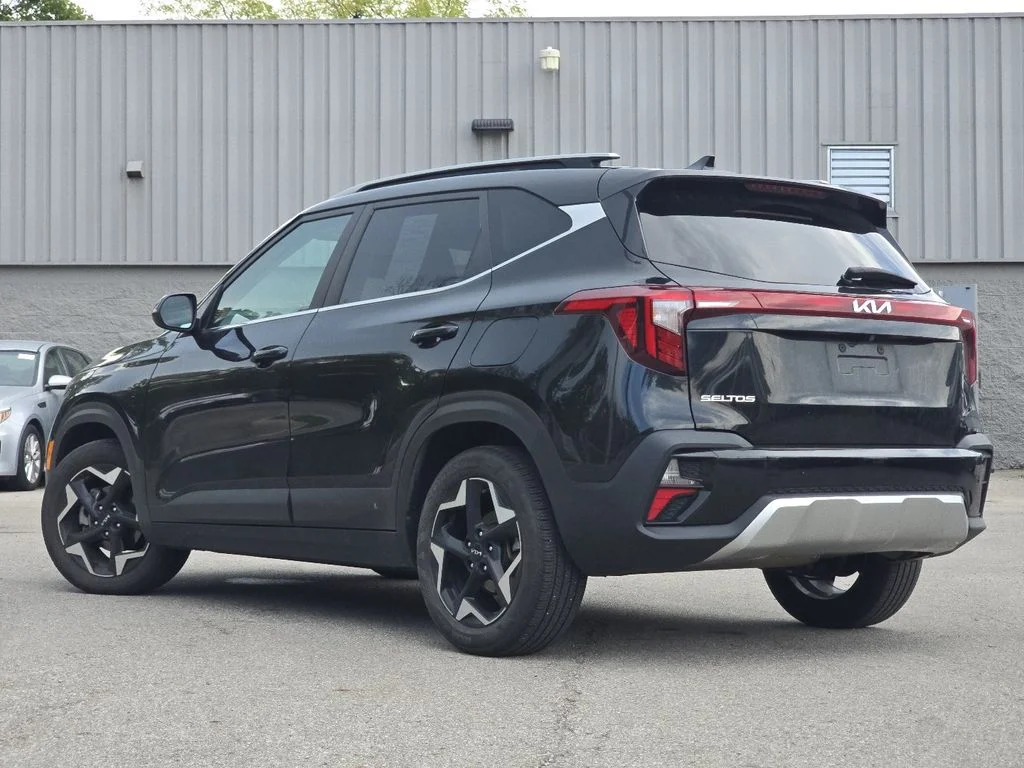 Used 2024 Black Kia EX image 14
