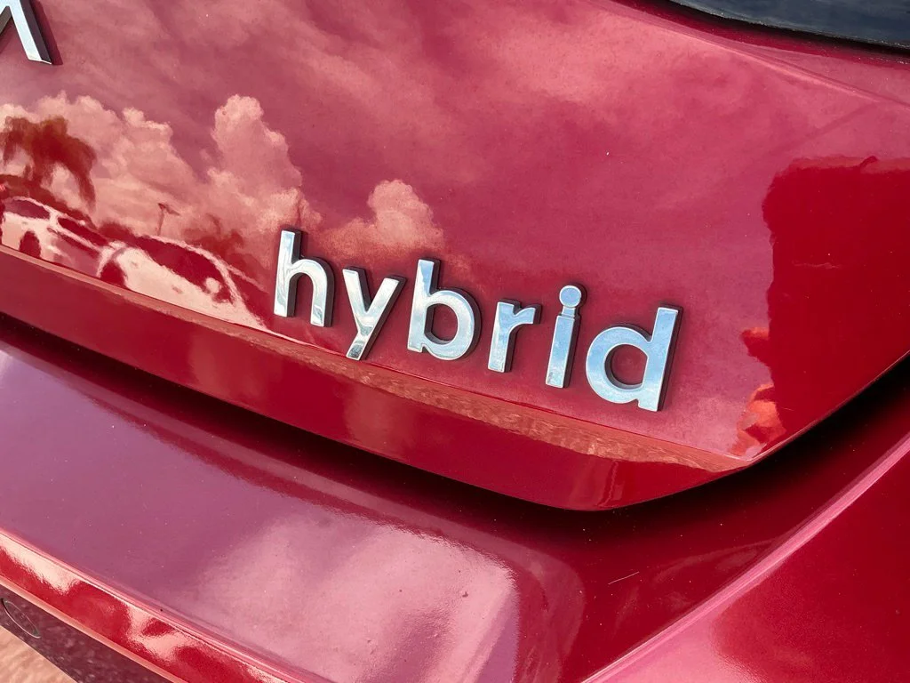 Used 2022 Red Hyundai Limited image 16