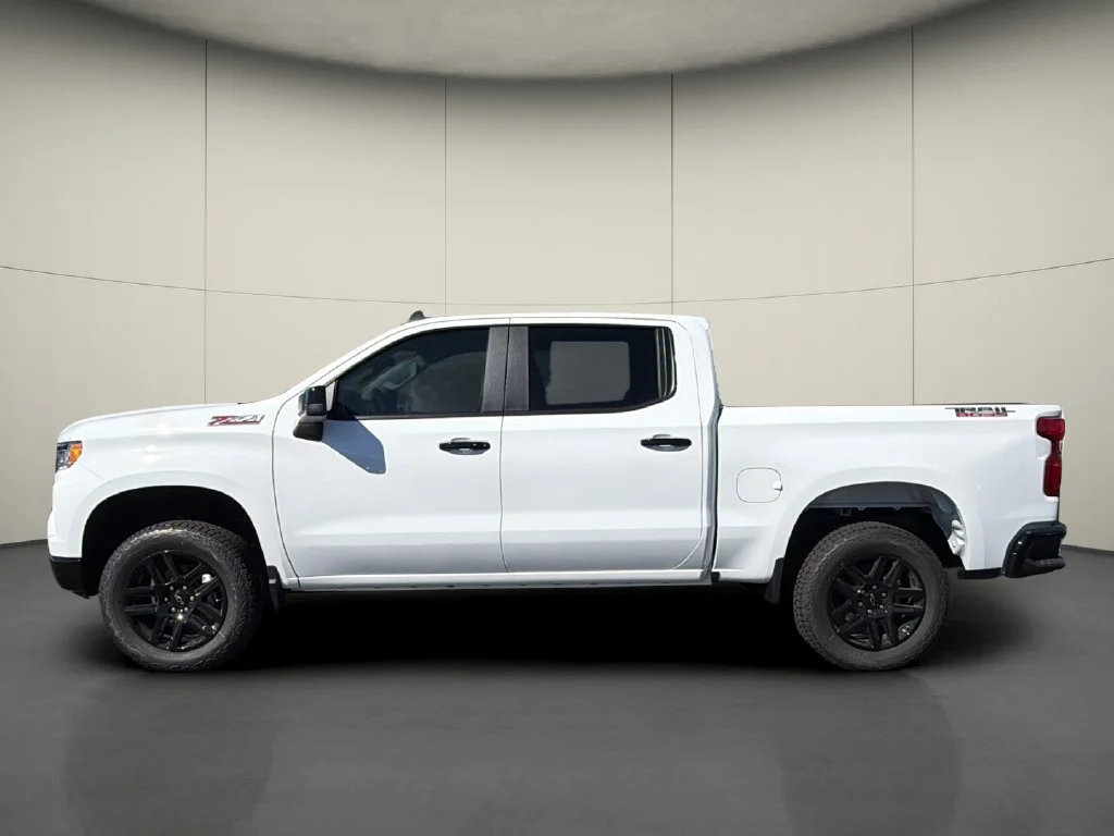New 2026 Summit White Chevrolet LT Trail Boss image 4