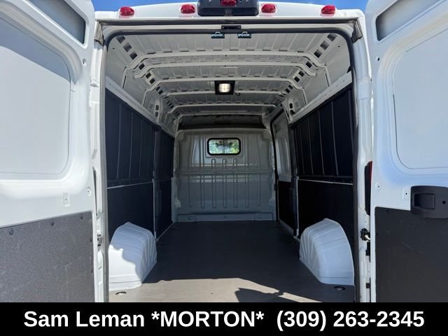 New 2026 Bright White Clear-Coat Exterior Paint Ram High Roof image 21