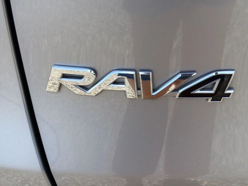 Used 2024 Silver Toyota XLE image 31