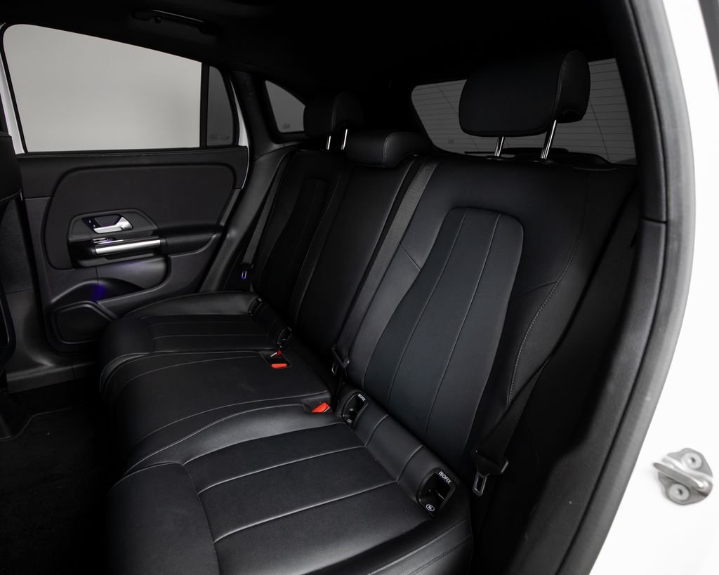 Certified Used 2022  Mercedes-Benz GLA 250 image 11