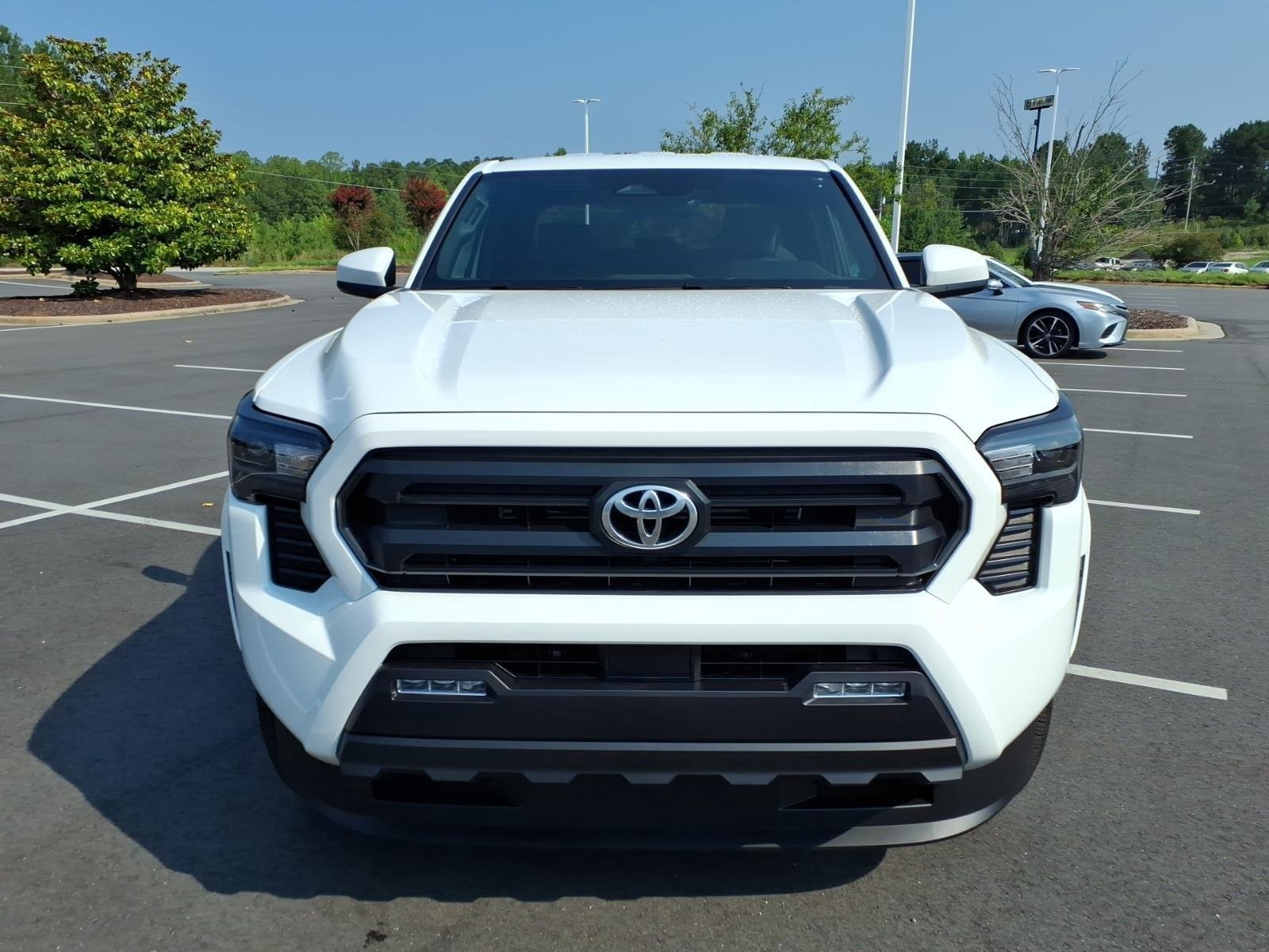 New 2026 Ice Cap Toyota SR5 image 8