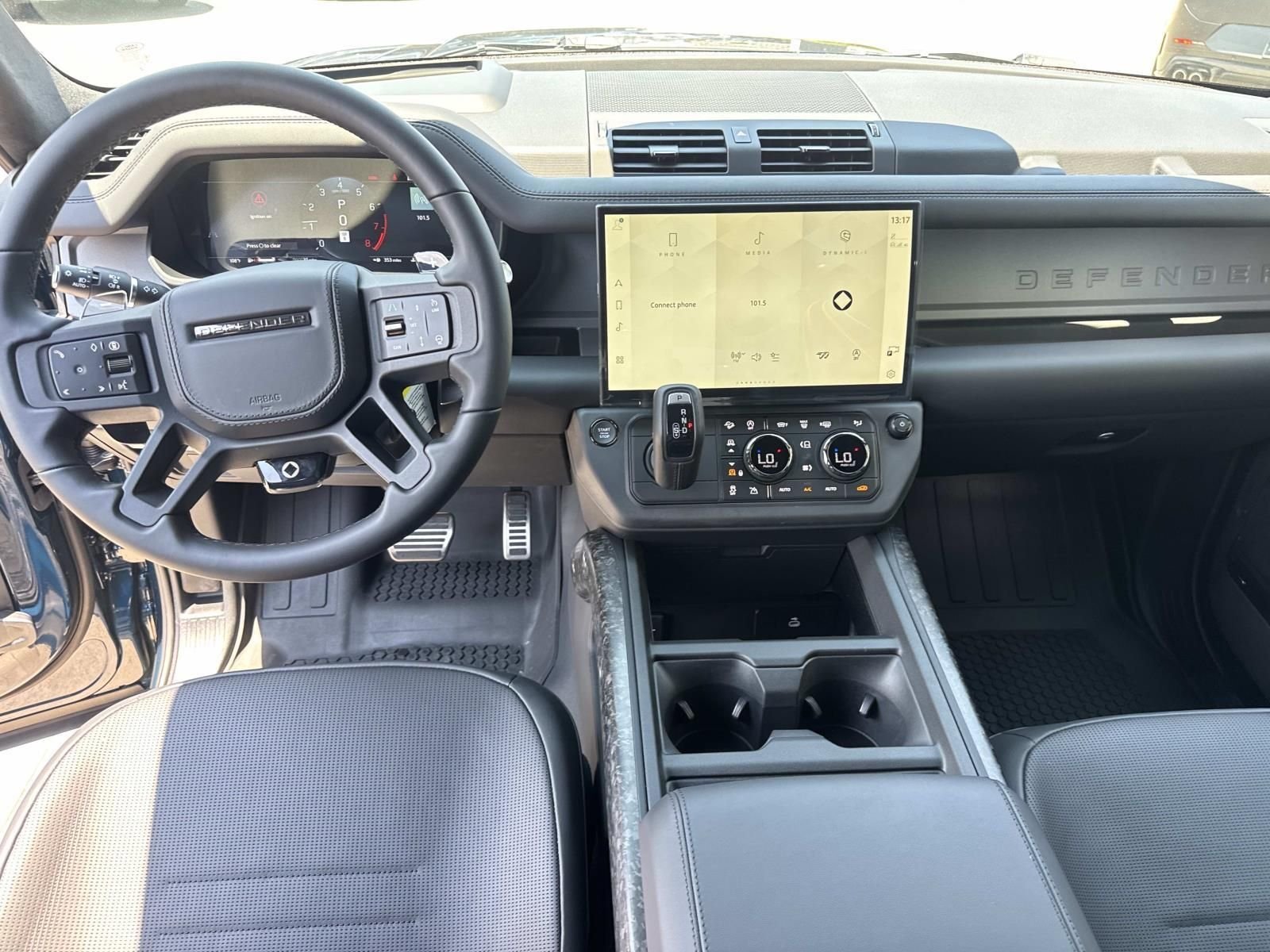 New 2026 Sargasso Blue Land Rover OCTA image 9