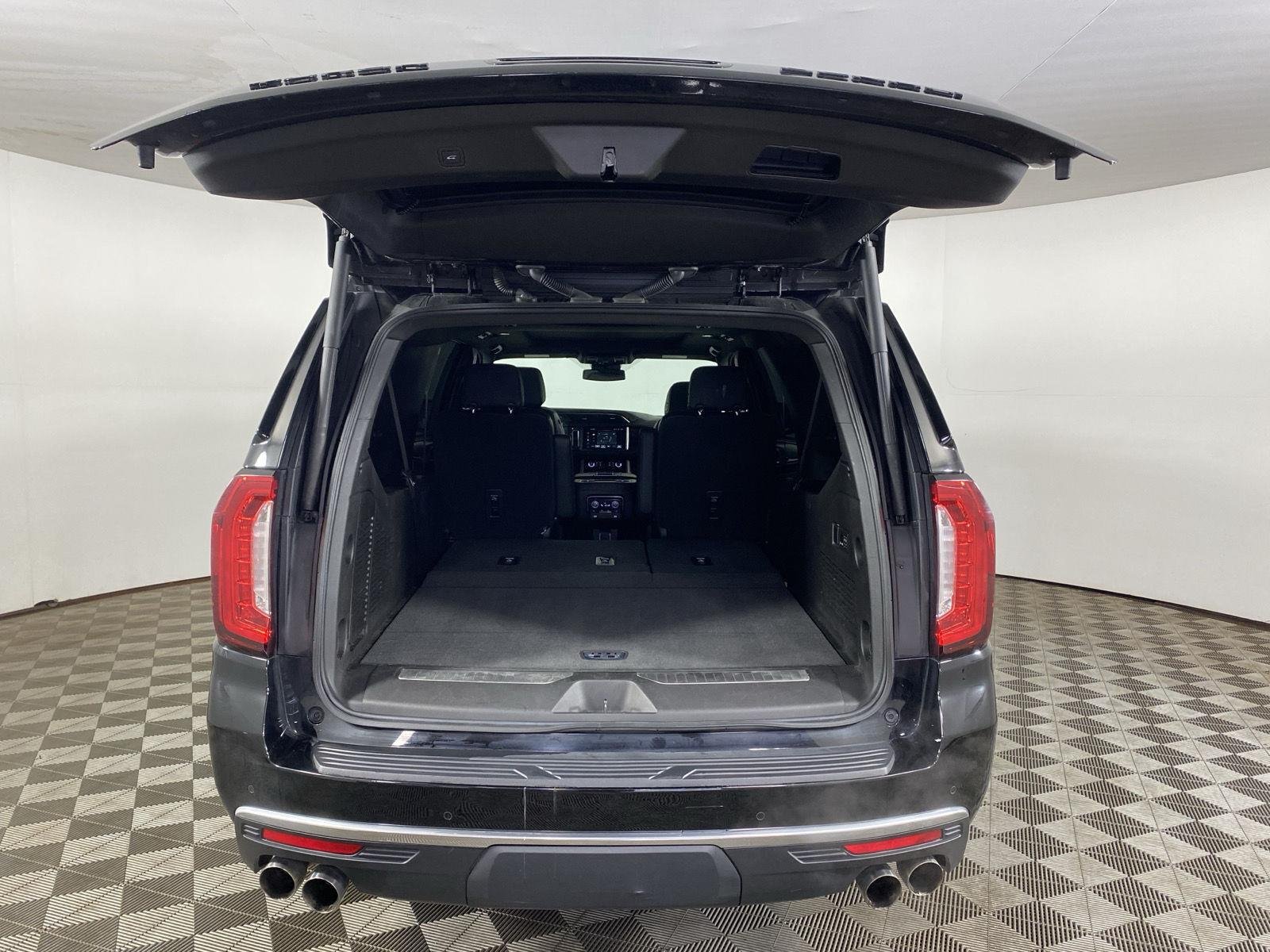 Used 2023 Onyx Black GMC Denali image 9