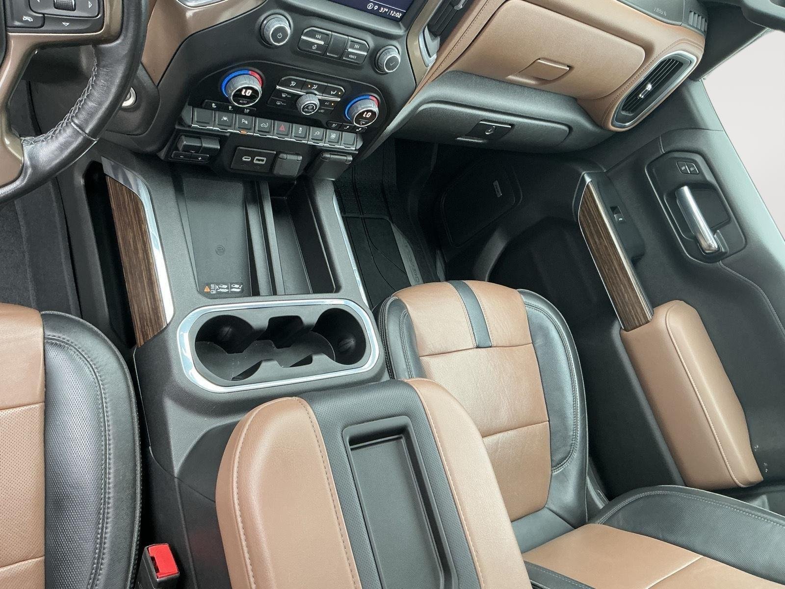 Used 2022 Iridescent Pearl Tricoat Chevrolet High Country image 5