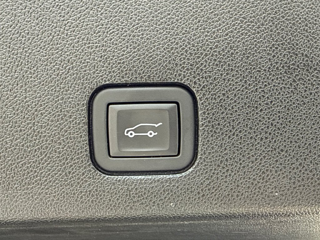 2025 Cadillac XT6 Premium Luxury - Photo 19