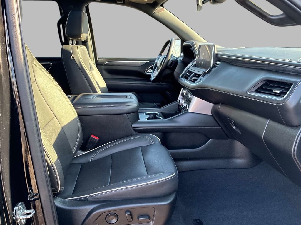 Used 2022 Black GMC SLT image 9