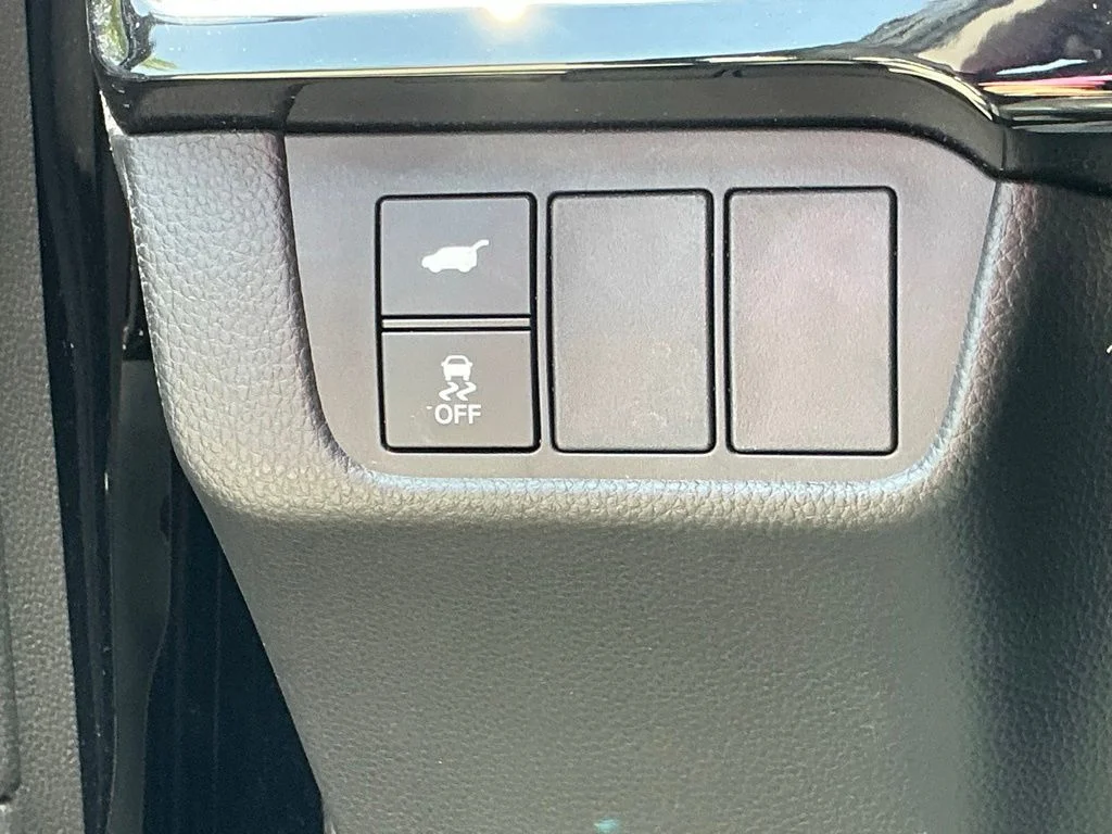 Used 2024  Honda EX-L image 39