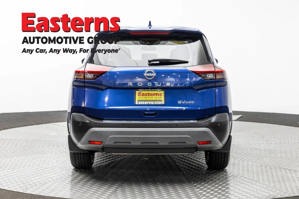 Used 2023 Blue Nissan SV image 6