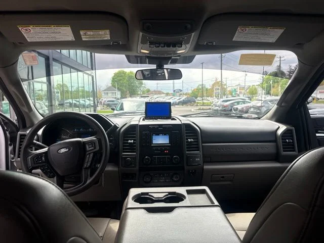Used 2020 White Ford XL image 10