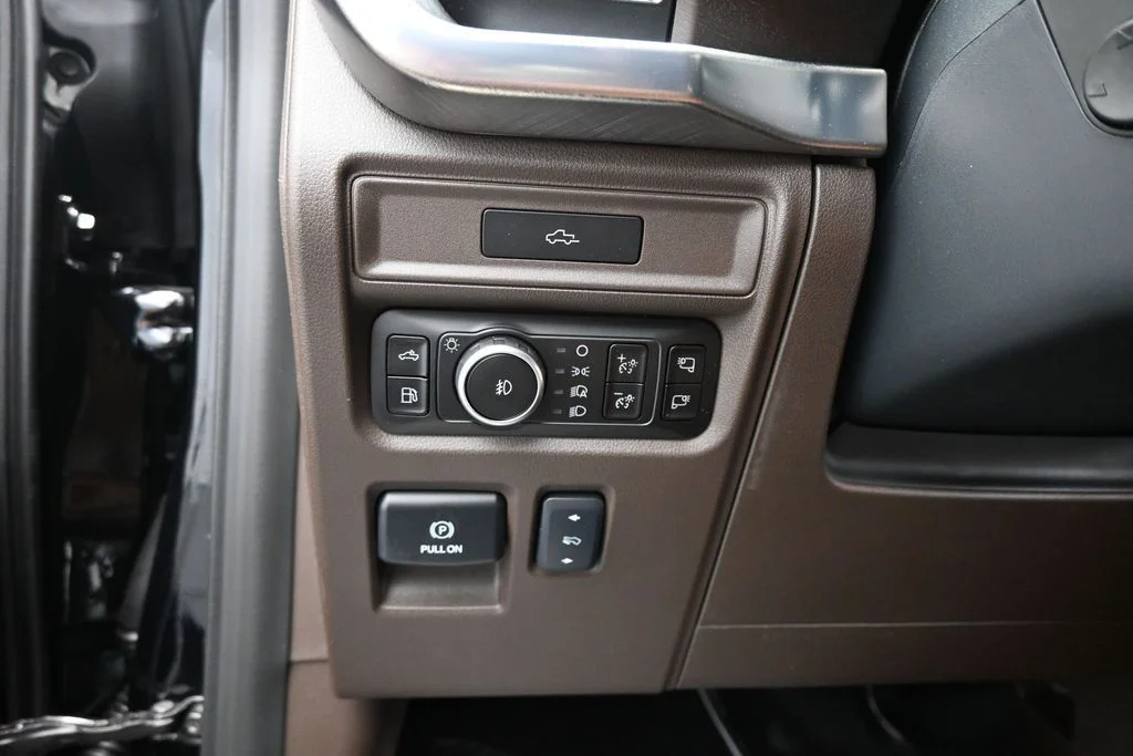 New 2026 Agate Black Metallic Ford King Ranch image 11